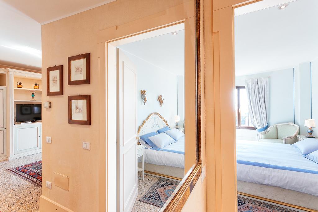 Deluxe Apartments Lagoon View Венеция Экстерьер фото